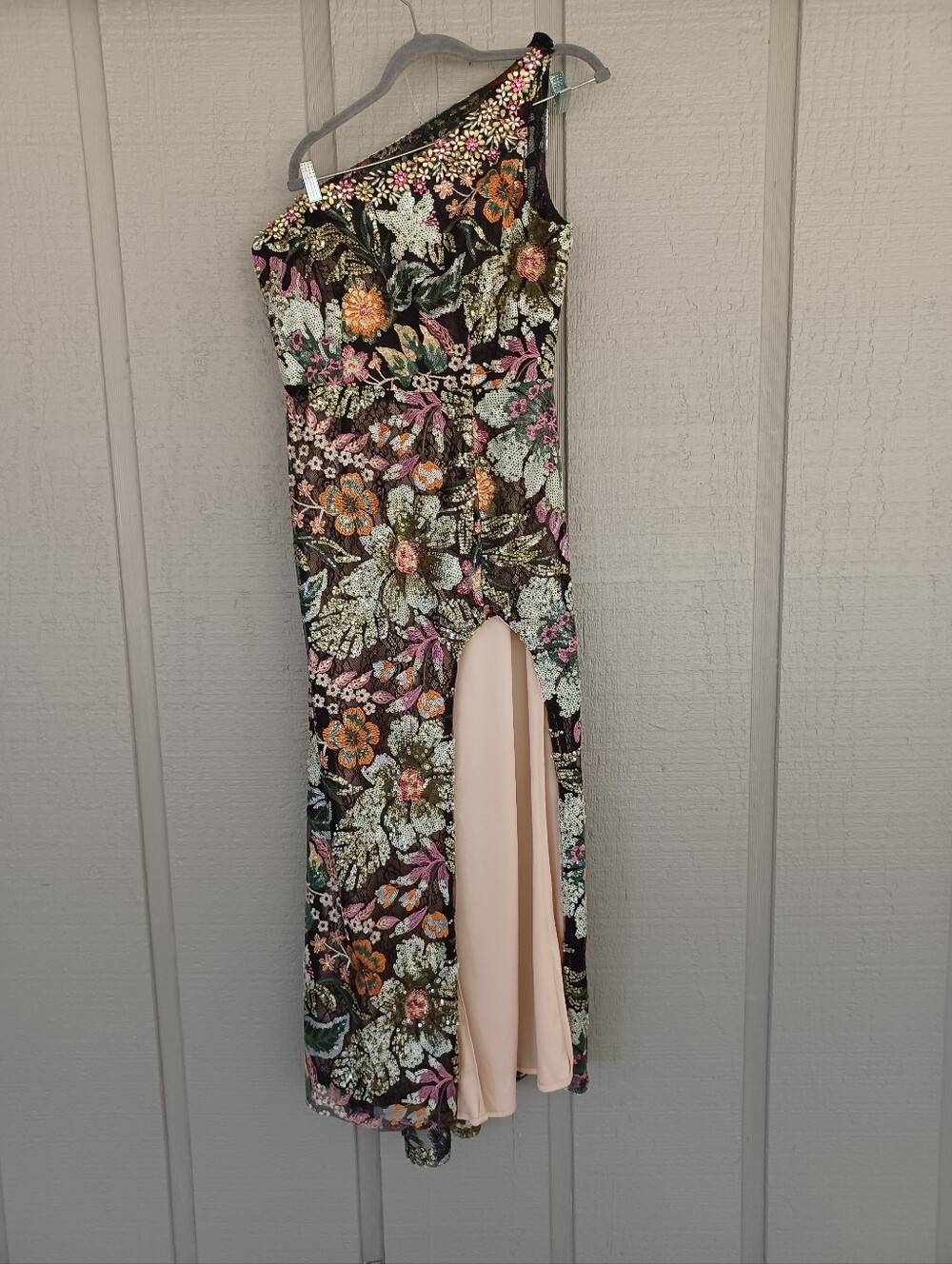 Mac Duggal Floral Sequined Embroidered One Shoulder Gown Size 10 Prom 49574
